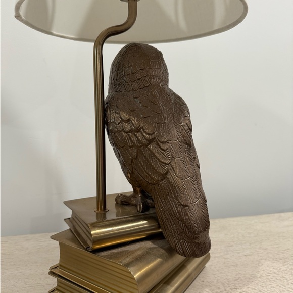 Pottery Barn Teen Harry Potter Hedwig Owl Lamp with Cream Shade - Picture 6 of 7